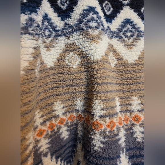 Cozy Sabrina Lauren 2X Patterned Jacket - Picture 7 of 8